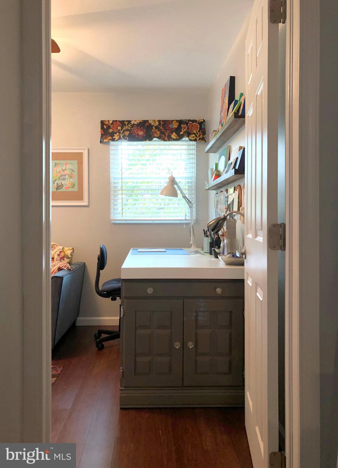1043 Harding Road Southampton, PA 18966 - Photo 23 of 43 Hall Bath