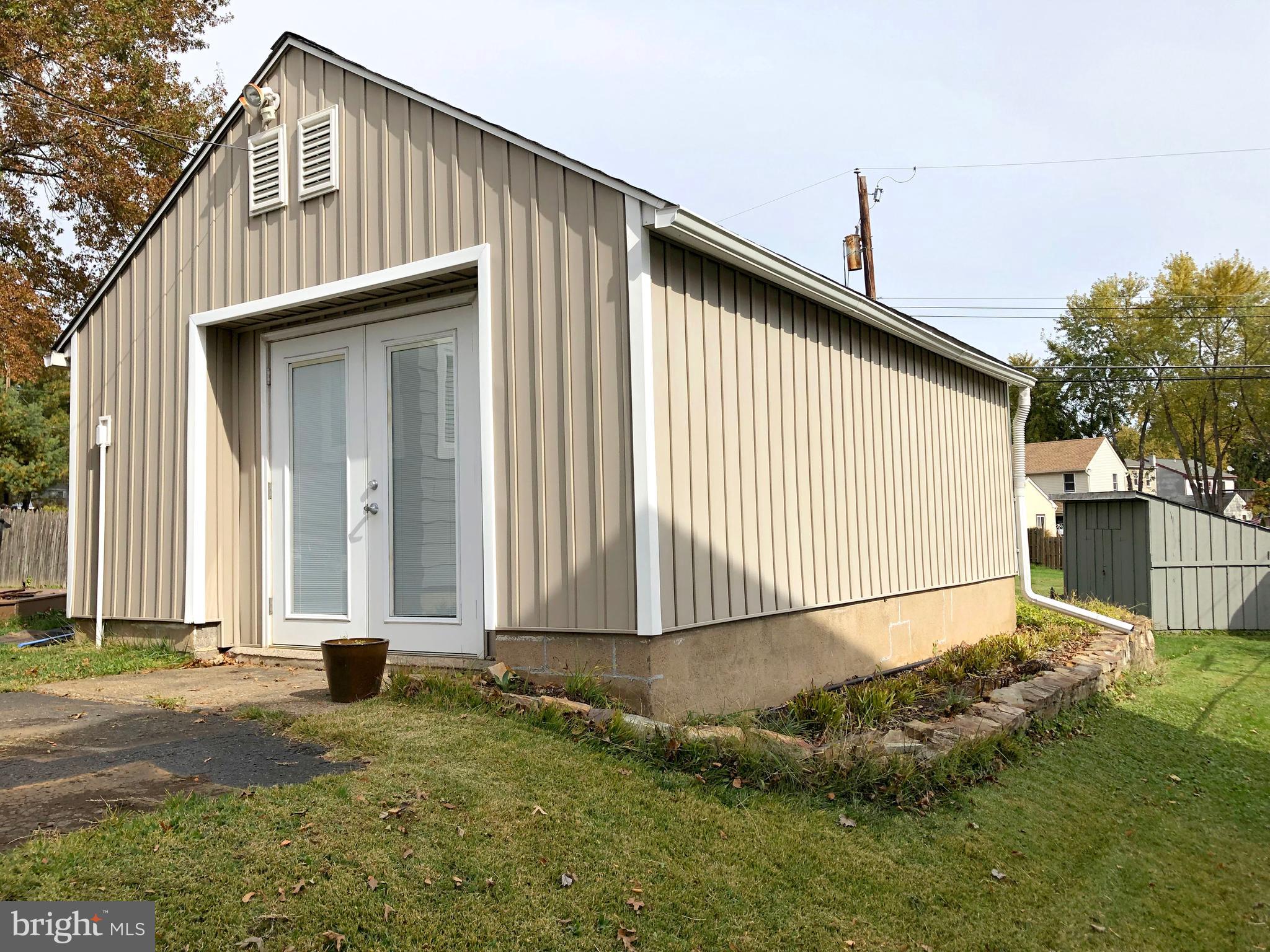 1043 Harding Road Southampton, PA 18966 - Photo 25 of 43 Finished Office and Storage