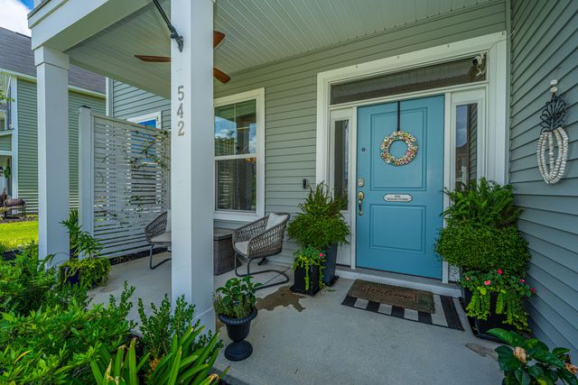 $635,000 | 542 Dunswell Drive, Summerville, SC 29486