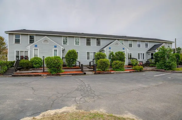 $289,000 | 10 Ocean Park Road, Unit 5, Old Orchard Beach, ME 04064