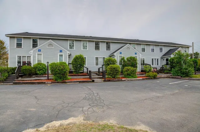 $299,000 | 10 Ocean Park Road, Unit 5, Old Orchard Beach, ME 04064