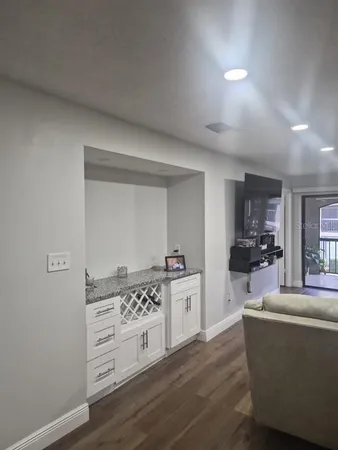 $1,950 | 1055 Kensington Park Drive, Unit 409, Altamonte Springs, FL 32714