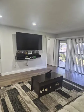 $1,950 | 1055 Kensington Park Drive, Unit 409, Altamonte Springs, FL 32714