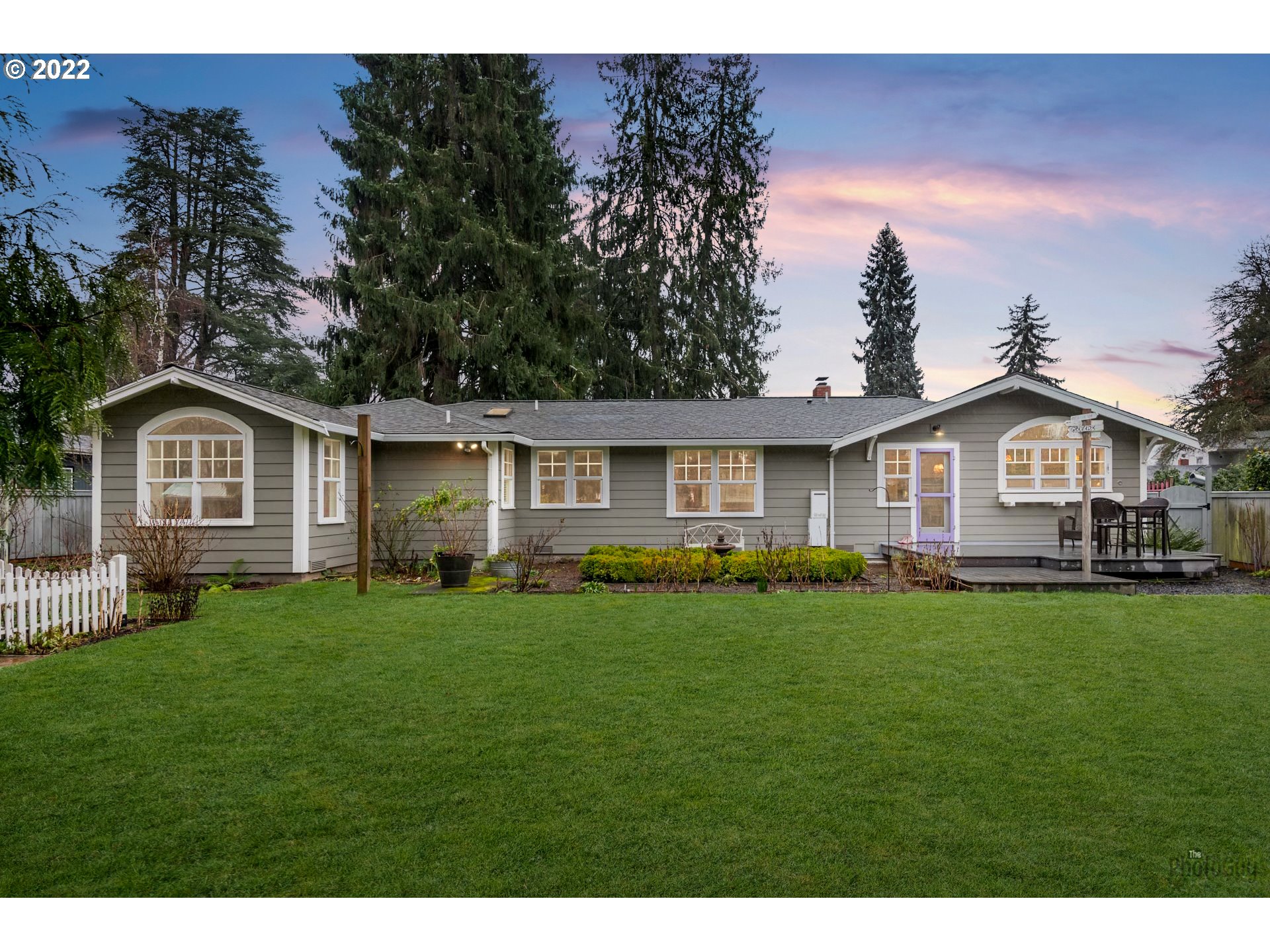 2027 Monterey Lane Eugene, OR 97401 - Photo 28 of 32 a front of a house with a yard
