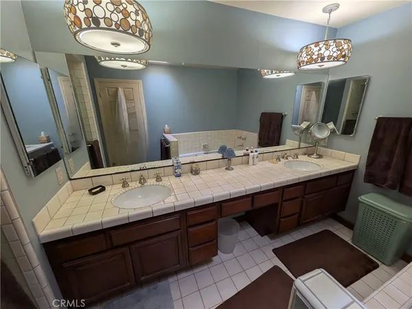 $7,000 | 1209 South Catalina Avenue, Redondo Beach, CA 90277