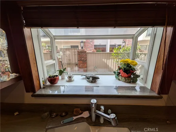 $7,000 | 1209 South Catalina Avenue, Redondo Beach, CA 90277