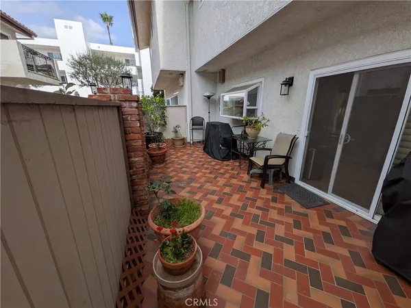 $7,000 | 1209 South Catalina Avenue, Redondo Beach, CA 90277