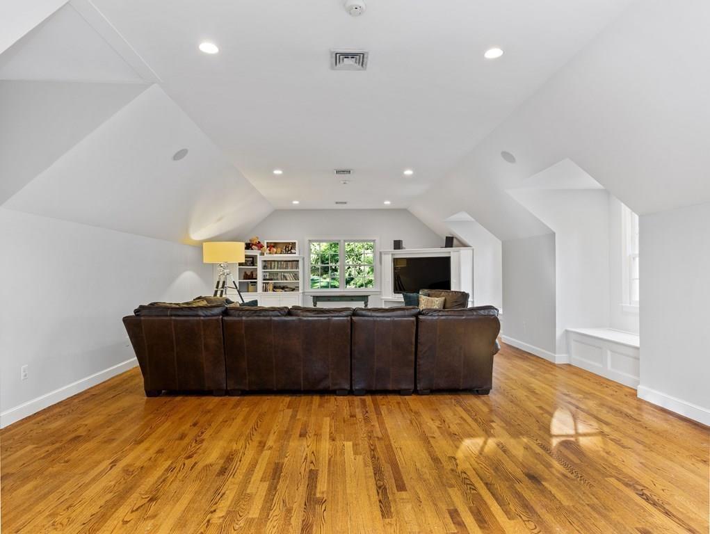 108 Dover Road Wellesley, MA 02482 - Photo 19 of 30