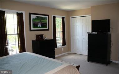 9010 Mulvaney Court Springfield, VA 22152 - Photo 6 of 8 Bedroom (Master)