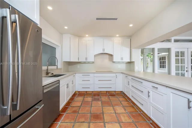 $15,000 | 3240 Morris Lane, Miami, FL 33133