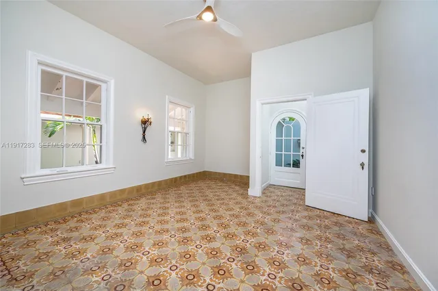 $15,000 | 3240 Morris Lane, Miami, FL 33133