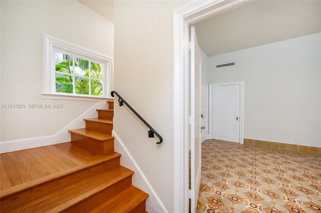 $15,000 | 3240 Morris Lane, Miami, FL 33133