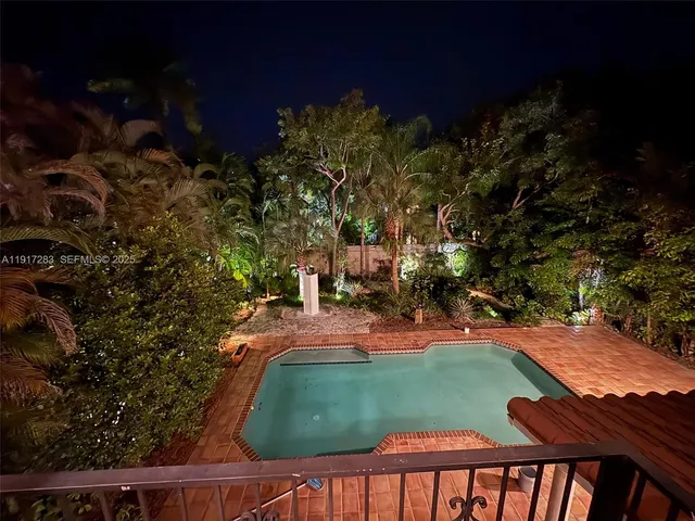 $15,000 | 3240 Morris Lane, Miami, FL 33133