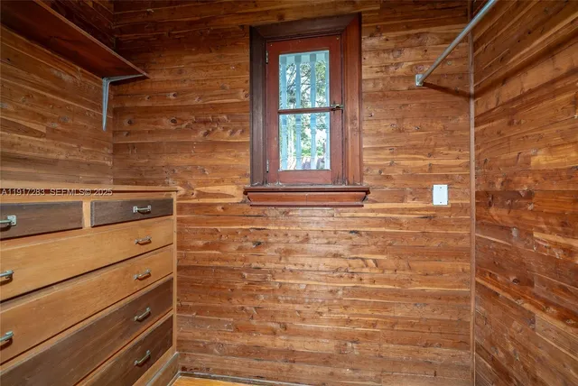 $15,000 | 3240 Morris Lane, Miami, FL 33133