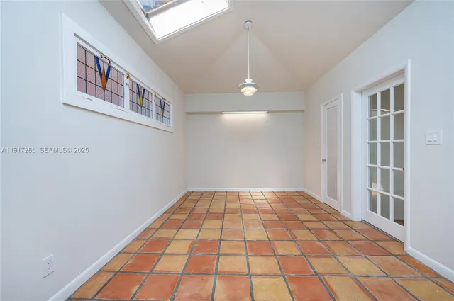 $15,000 | 3240 Morris Lane, Miami, FL 33133