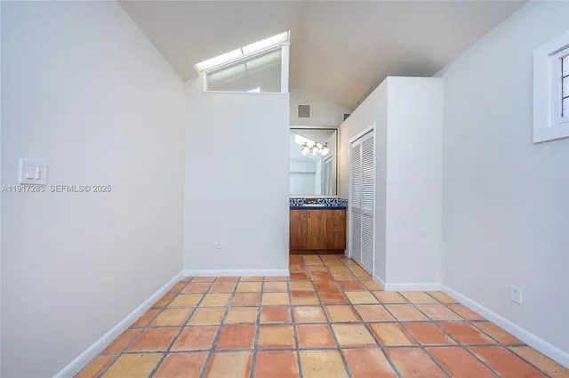 $15,000 | 3240 Morris Lane, Miami, FL 33133