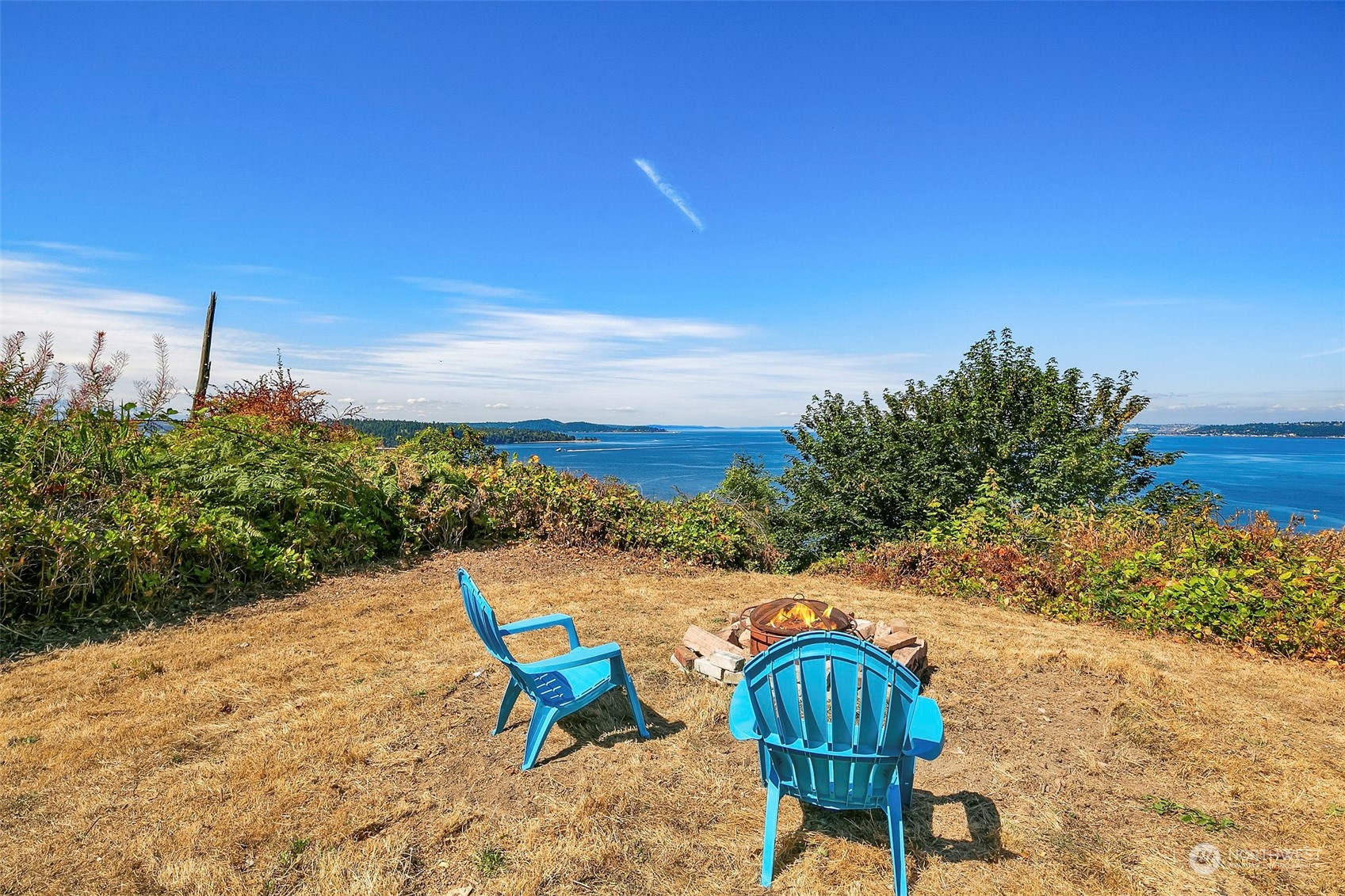 10730 Southwest Cowan Road Vashon, WA 98070 - Photo 1 of 32 Gallery Image 1