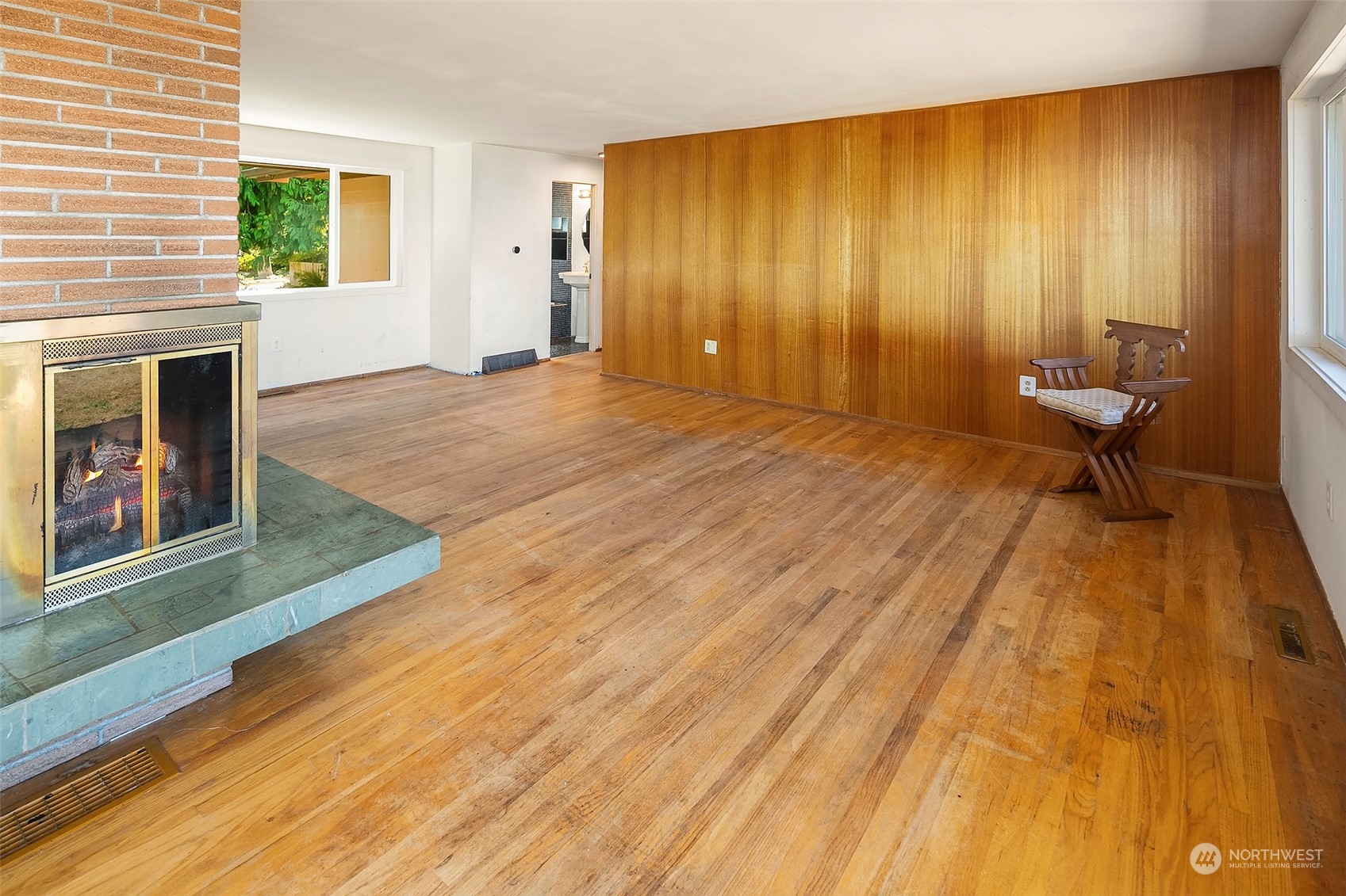 10730 Southwest Cowan Road Vashon, WA 98070 - Photo 13 of 32 Gallery Image 13