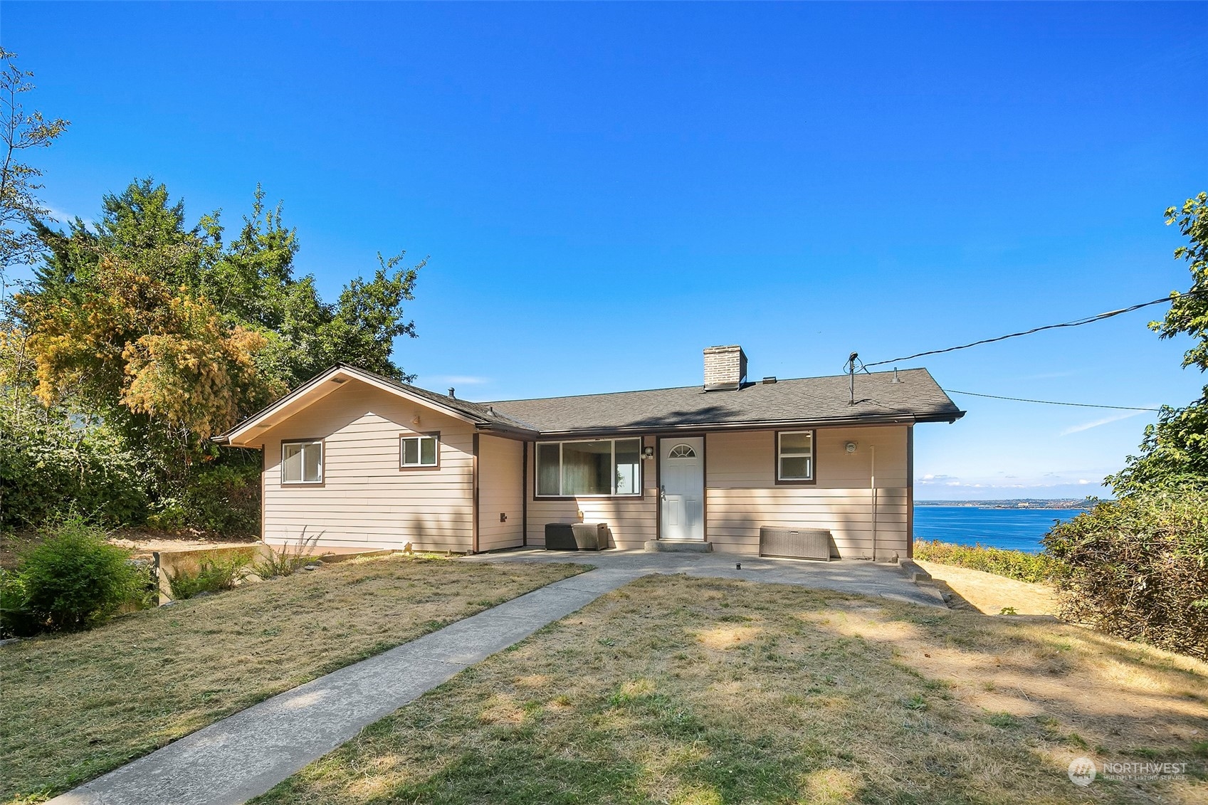 10730 Southwest Cowan Road Vashon, WA 98070 - Photo 2 of 32 Gallery Image 2