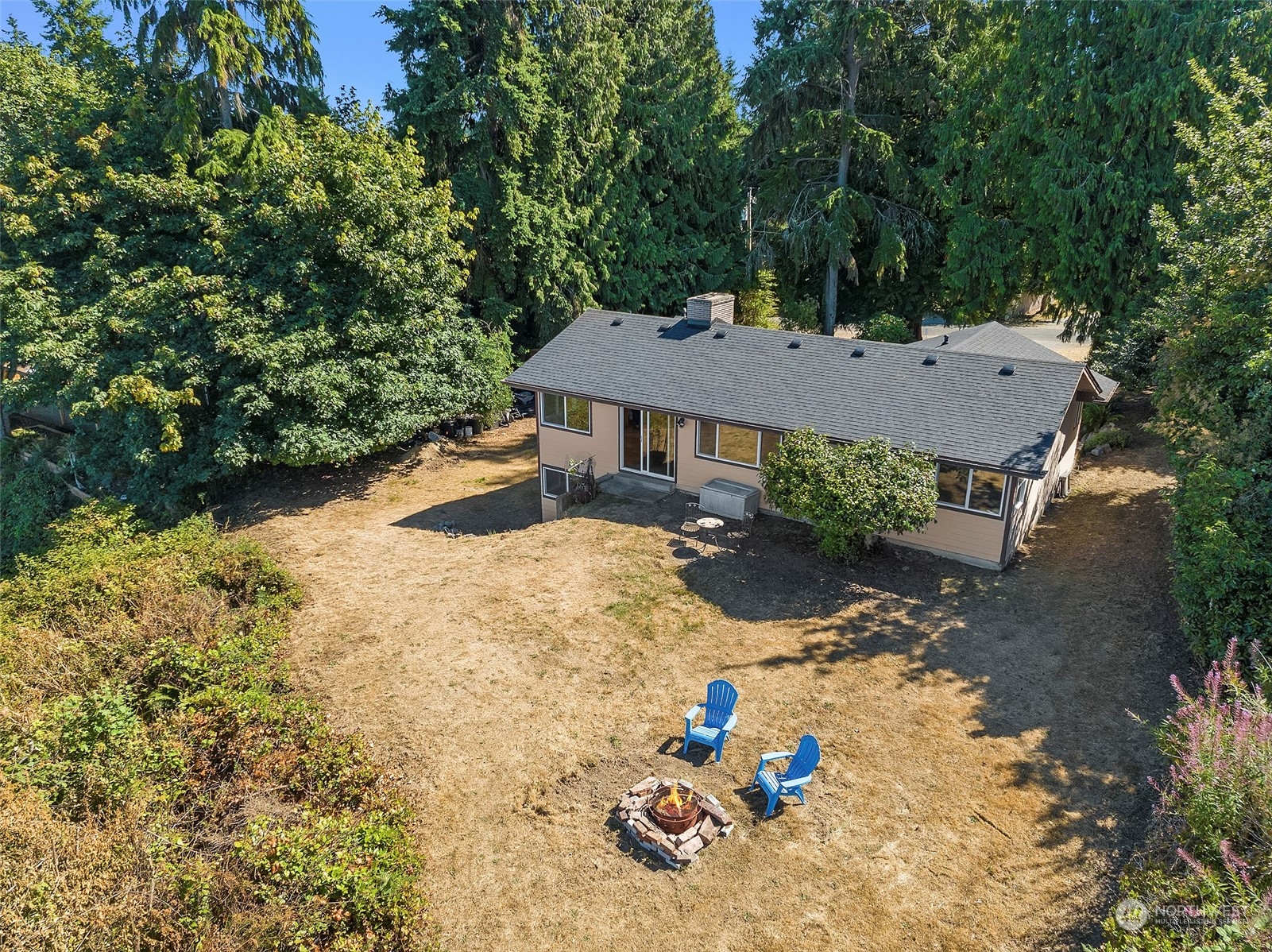 10730 Southwest Cowan Road Vashon, WA 98070 - Photo 24 of 32 Gallery Image 24