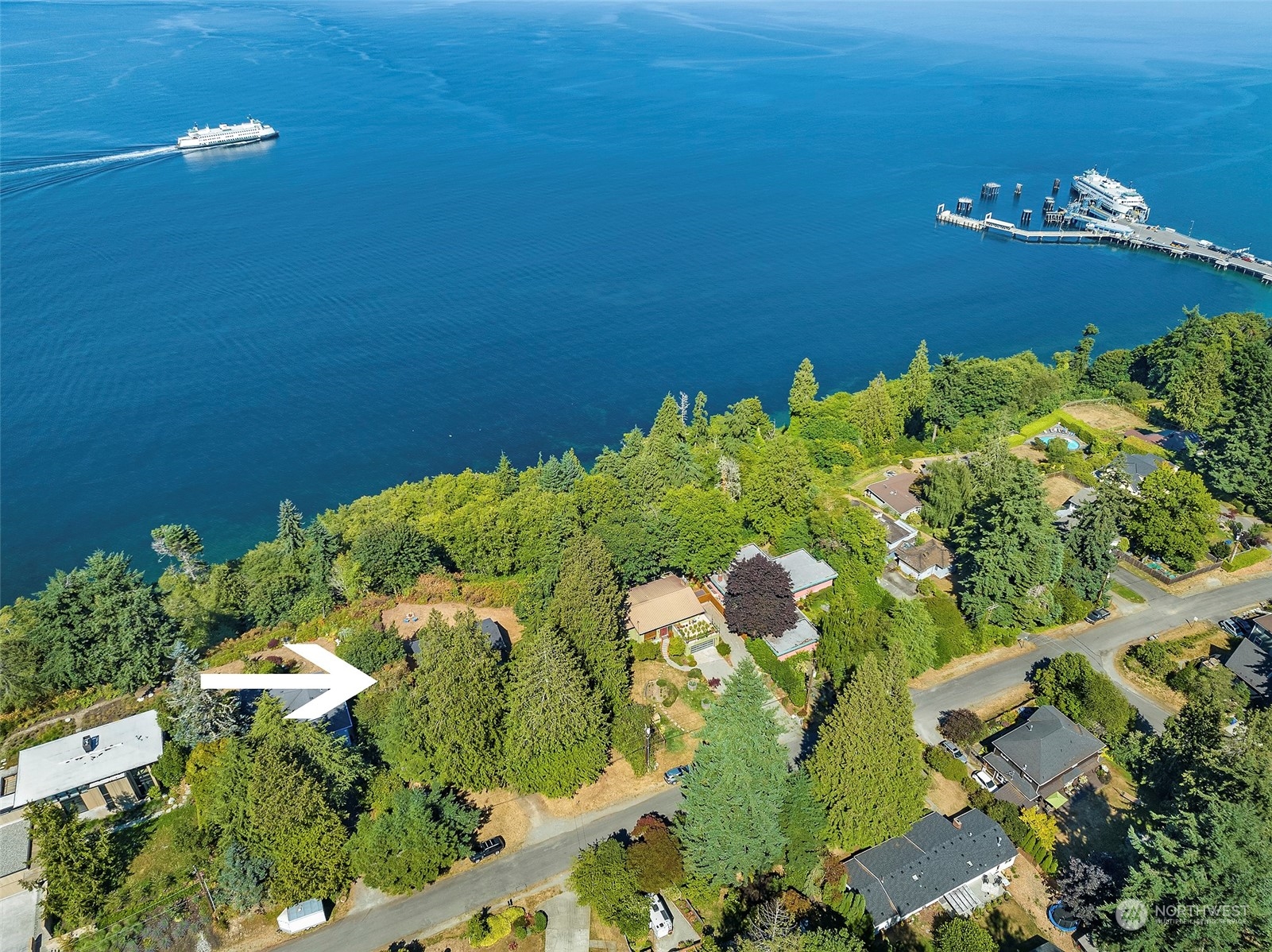 10730 Southwest Cowan Road Vashon, WA 98070 - Photo 31 of 32 Gallery Image 31