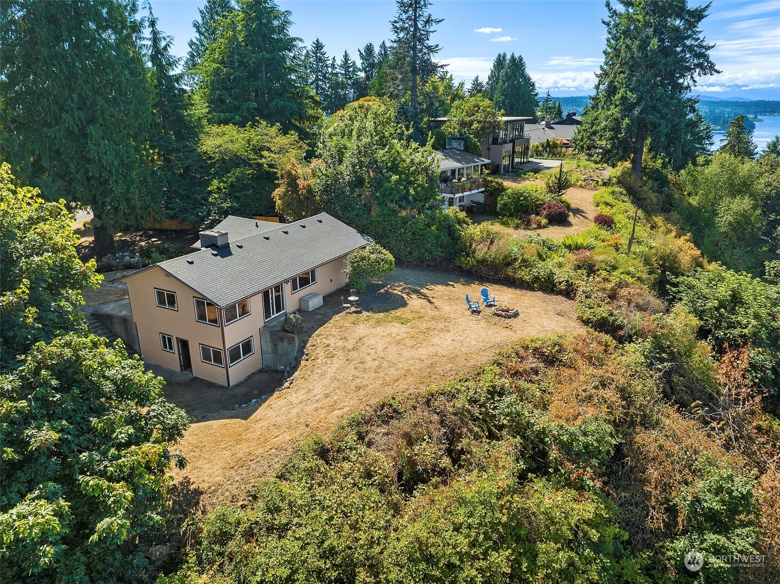 10730 Southwest Cowan Road Vashon, WA 98070 - Photo 5 of 32 Gallery Image 5