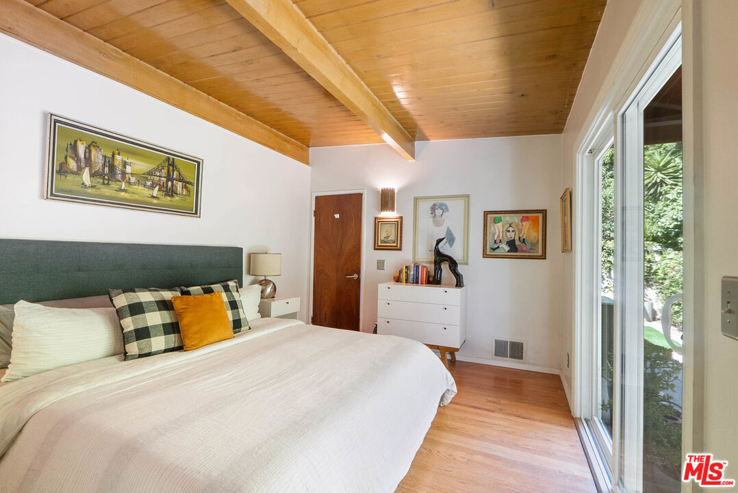 3828 Toland Way Los Angeles, CA 90065 - Photo 13 of 29