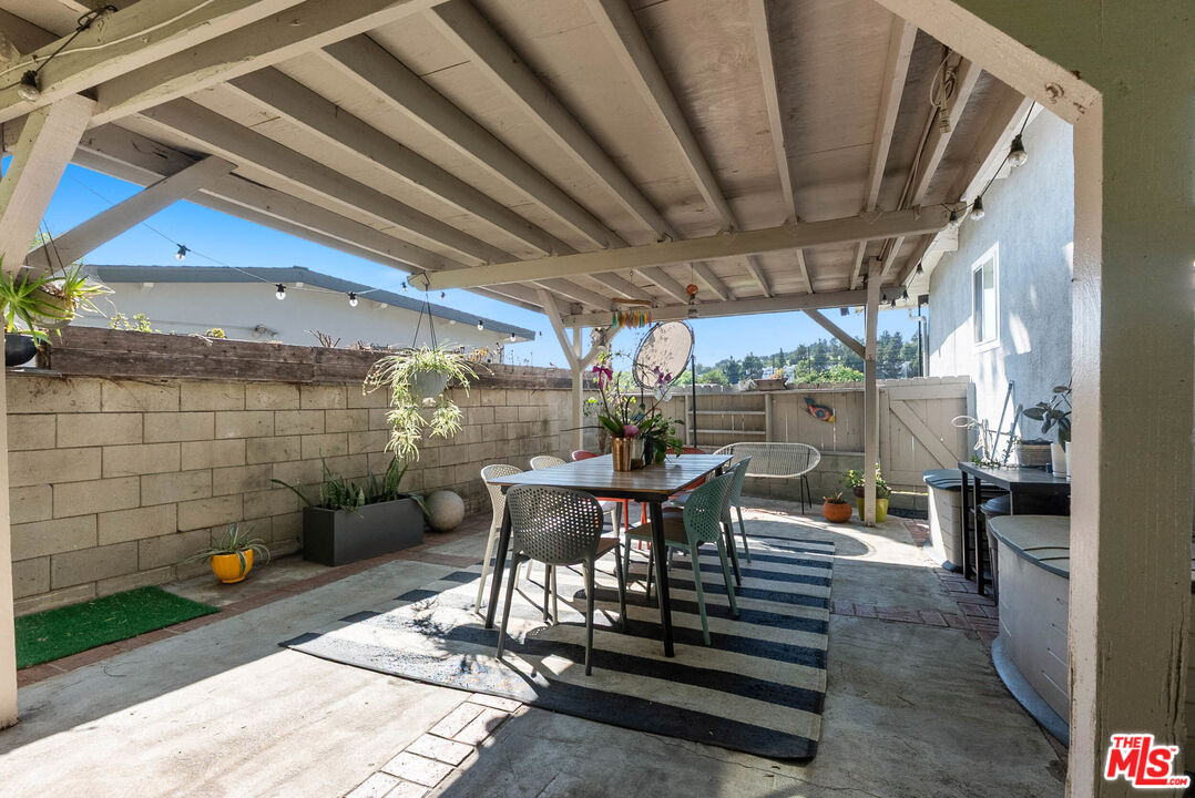 3828 Toland Way Los Angeles, CA 90065 - Photo 22 of 29