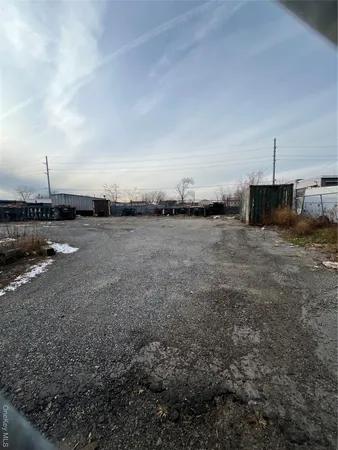 a view of a open area