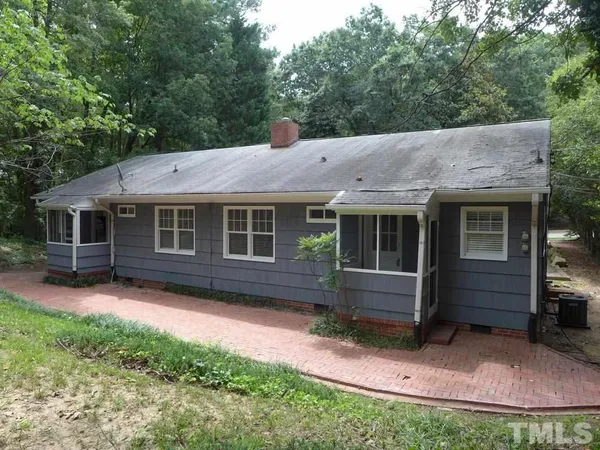 $1,895 | 731 Raleigh Road, Chapel Hill, NC 27514