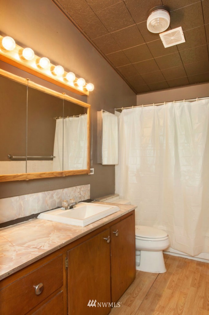19219 Southeast 161st Street Renton, WA 98058 - Photo 11 of 21 Gallery Image 11