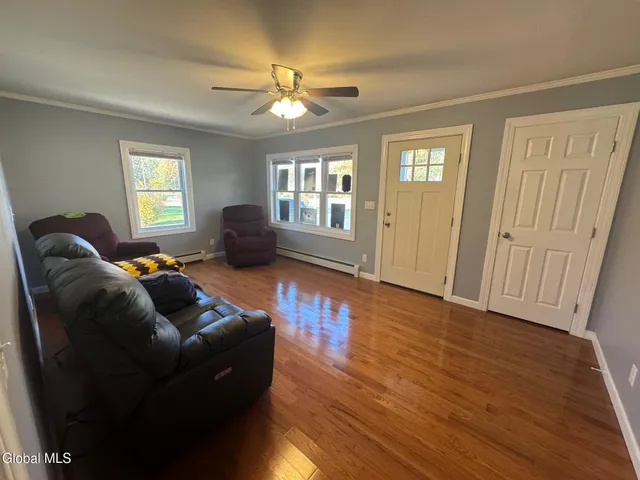 $2,800 | 26 East Wiggand Drive, Bethlehem, NY 12077