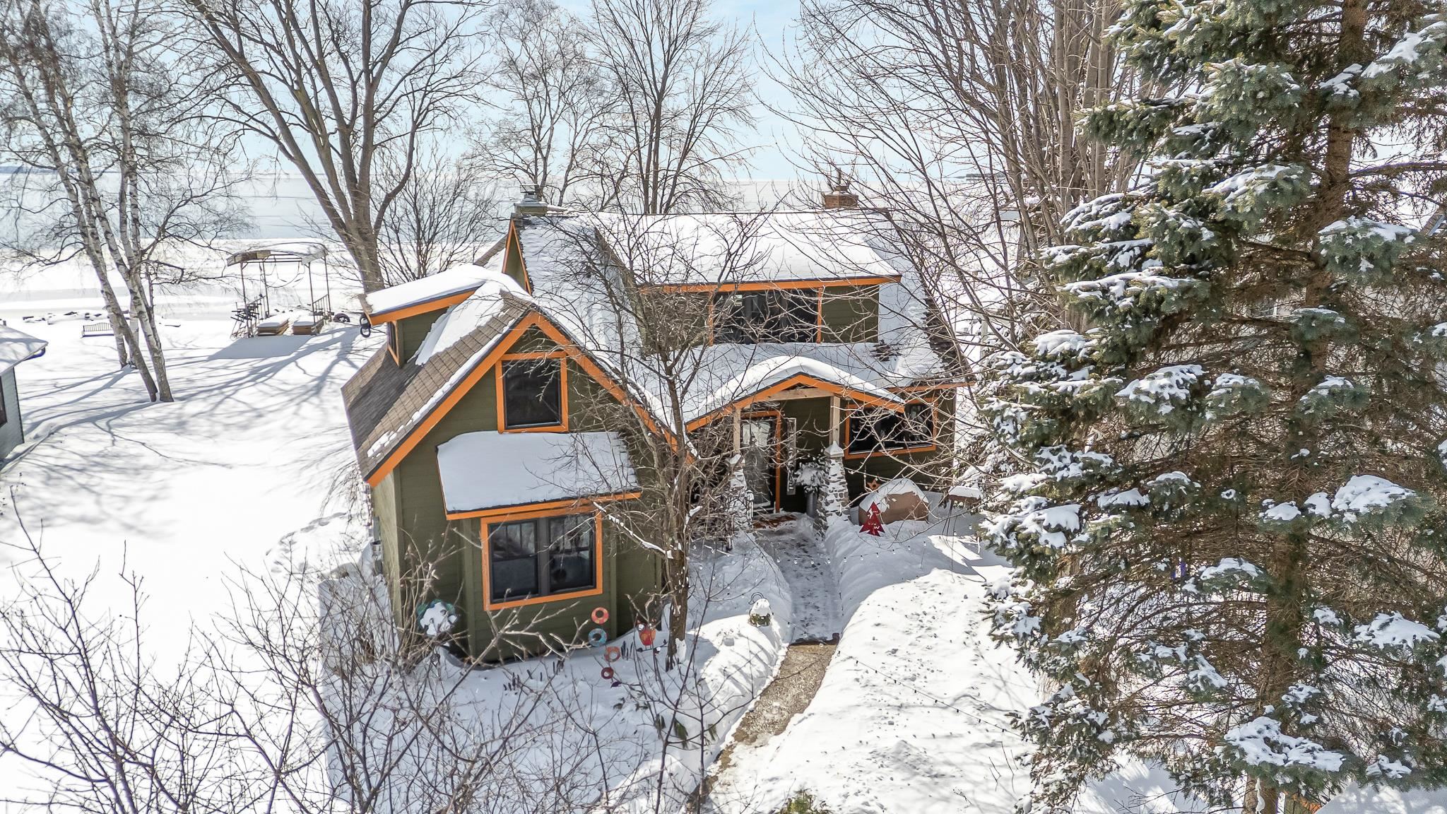 1783 Brighton Beach Road Menasha, WI 54952 - Photo 3 of 59