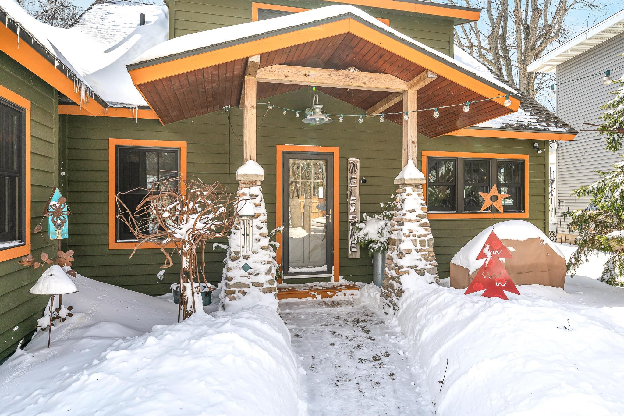 1783 Brighton Beach Road Menasha, WI 54952 - Photo 4 of 59