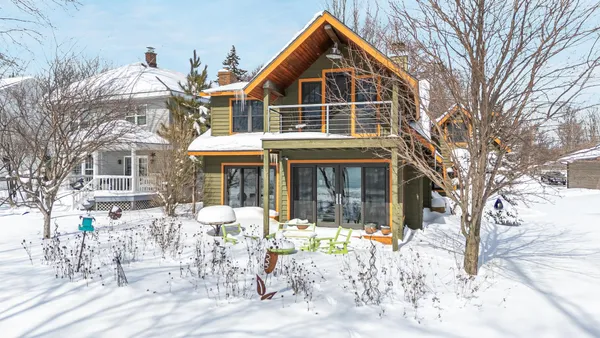 $749,900 | 1783 Brighton Beach Road, Menasha, WI 54952