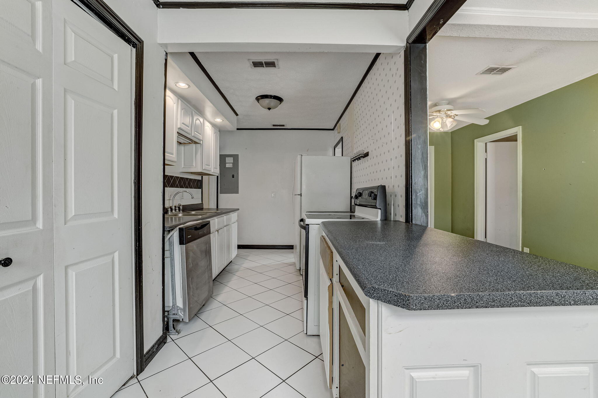 4825 Sefa Circle North Jacksonville, FL 32210 - Photo 11 of 28 Kitchen