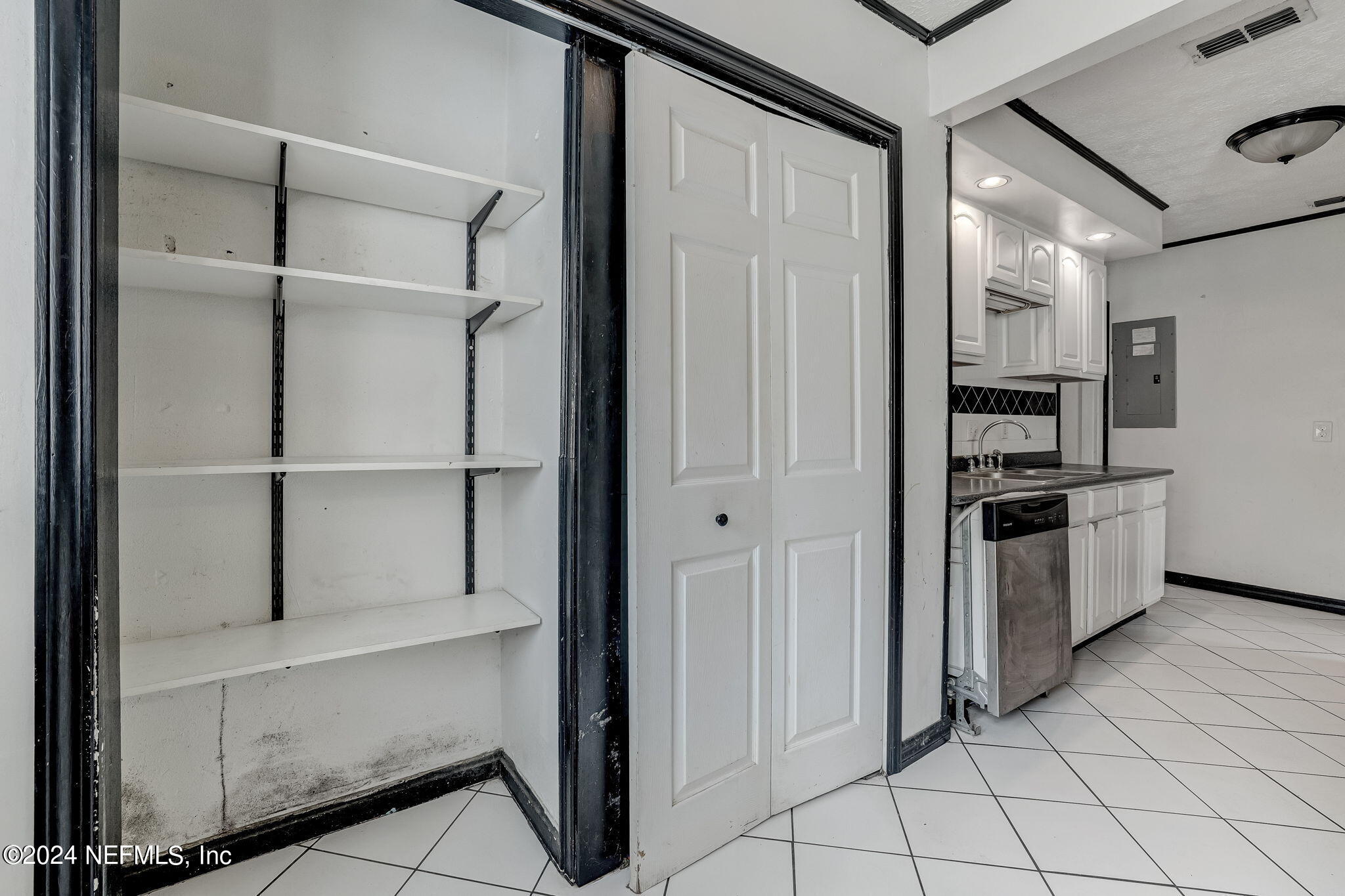 4825 Sefa Circle North Jacksonville, FL 32210 - Photo 12 of 28 Kitchen