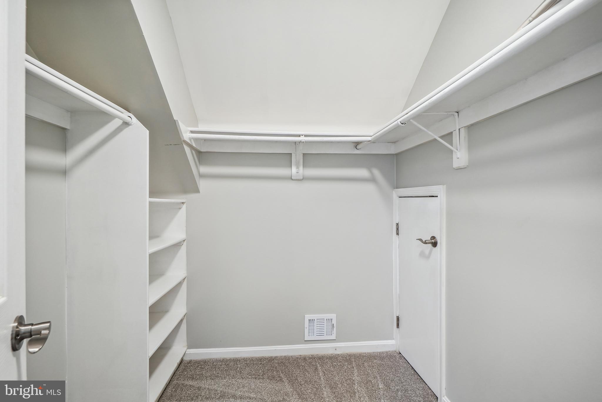 114 Hart Road Gaithersburg, MD 20878 - Photo 21 of 38