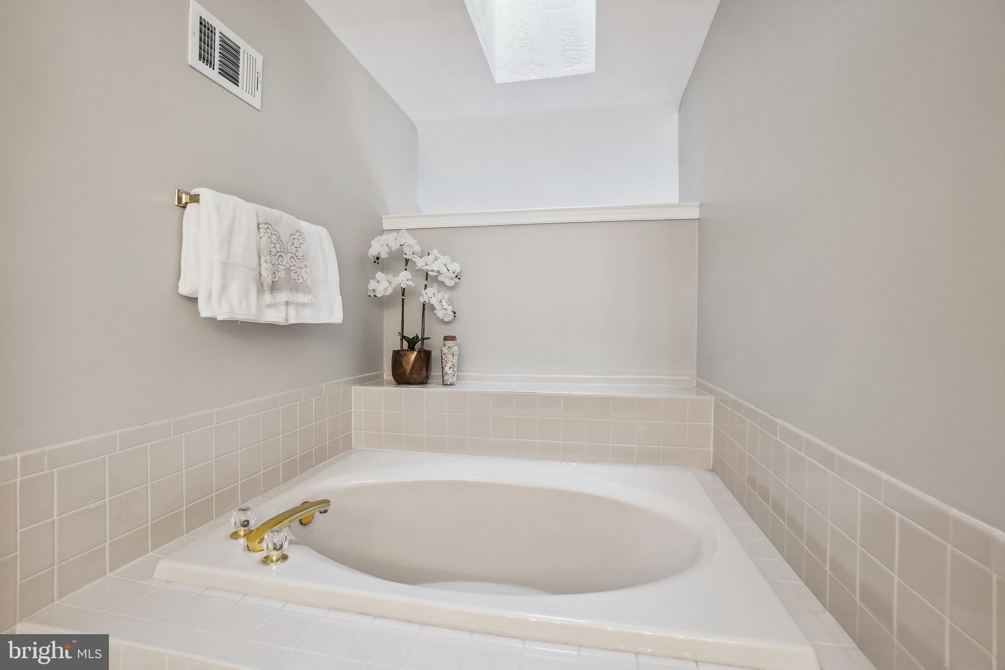 114 Hart Road Gaithersburg, MD 20878 - Photo 24 of 38