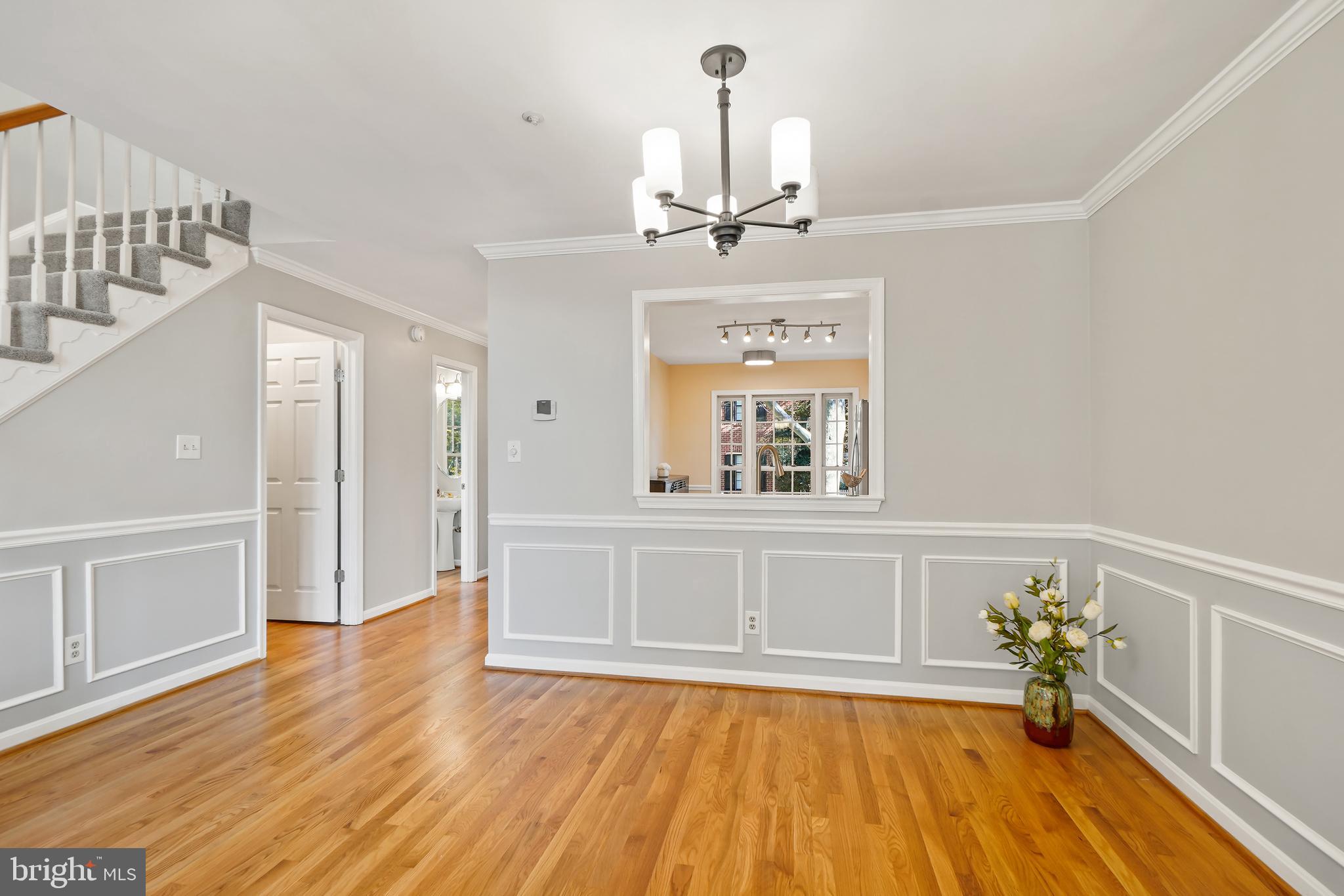 114 Hart Road Gaithersburg, MD 20878 - Photo 3 of 38