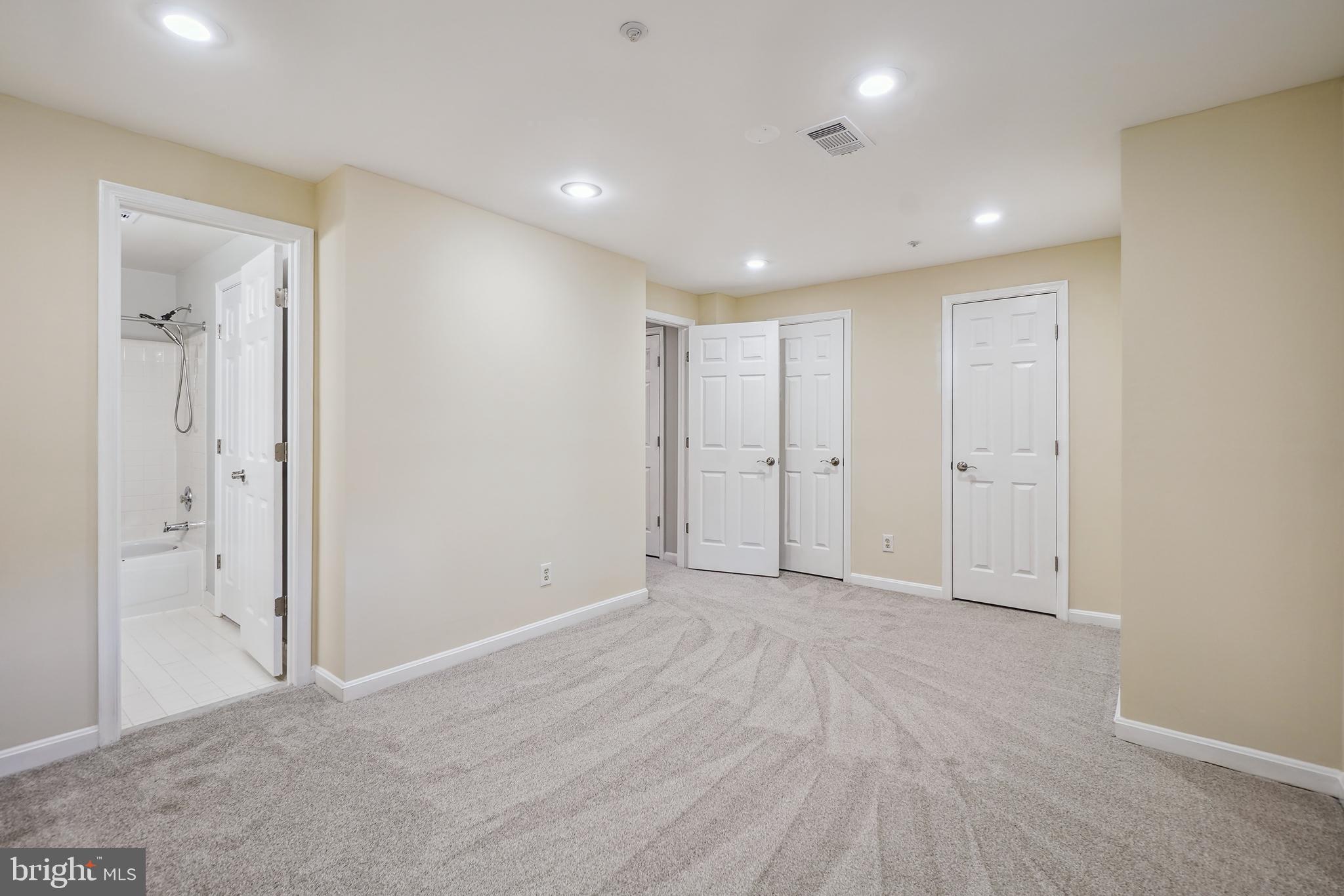 114 Hart Road Gaithersburg, MD 20878 - Photo 33 of 38