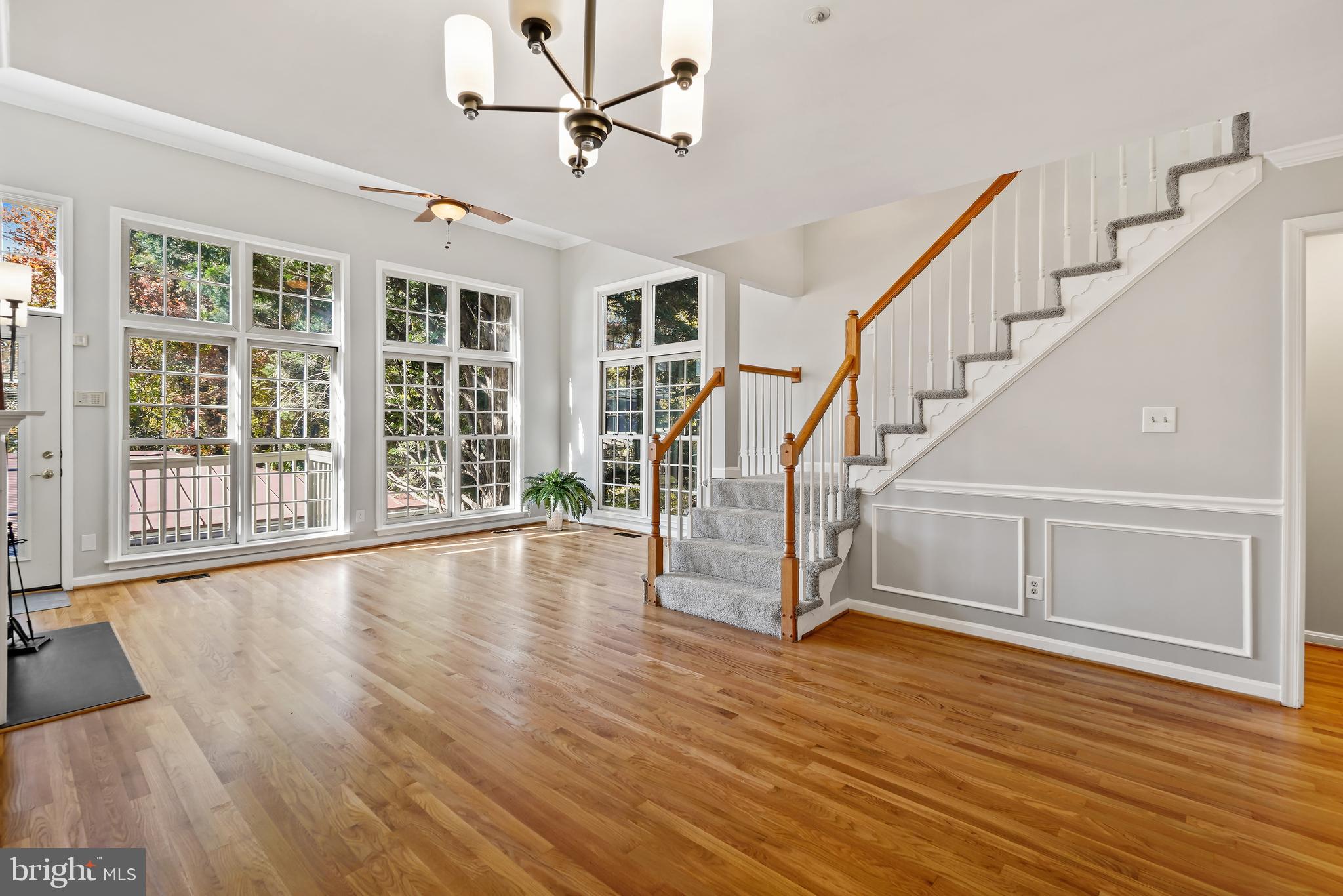 114 Hart Road Gaithersburg, MD 20878 - Photo 4 of 38