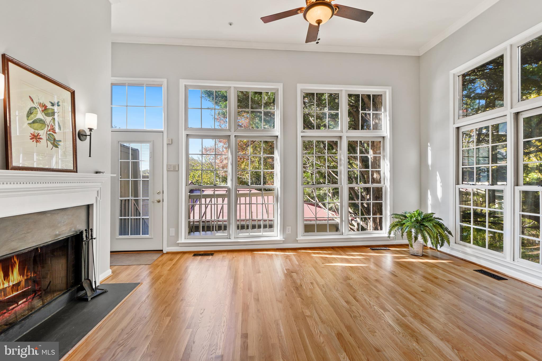 114 Hart Road Gaithersburg, MD 20878 - Photo 5 of 38