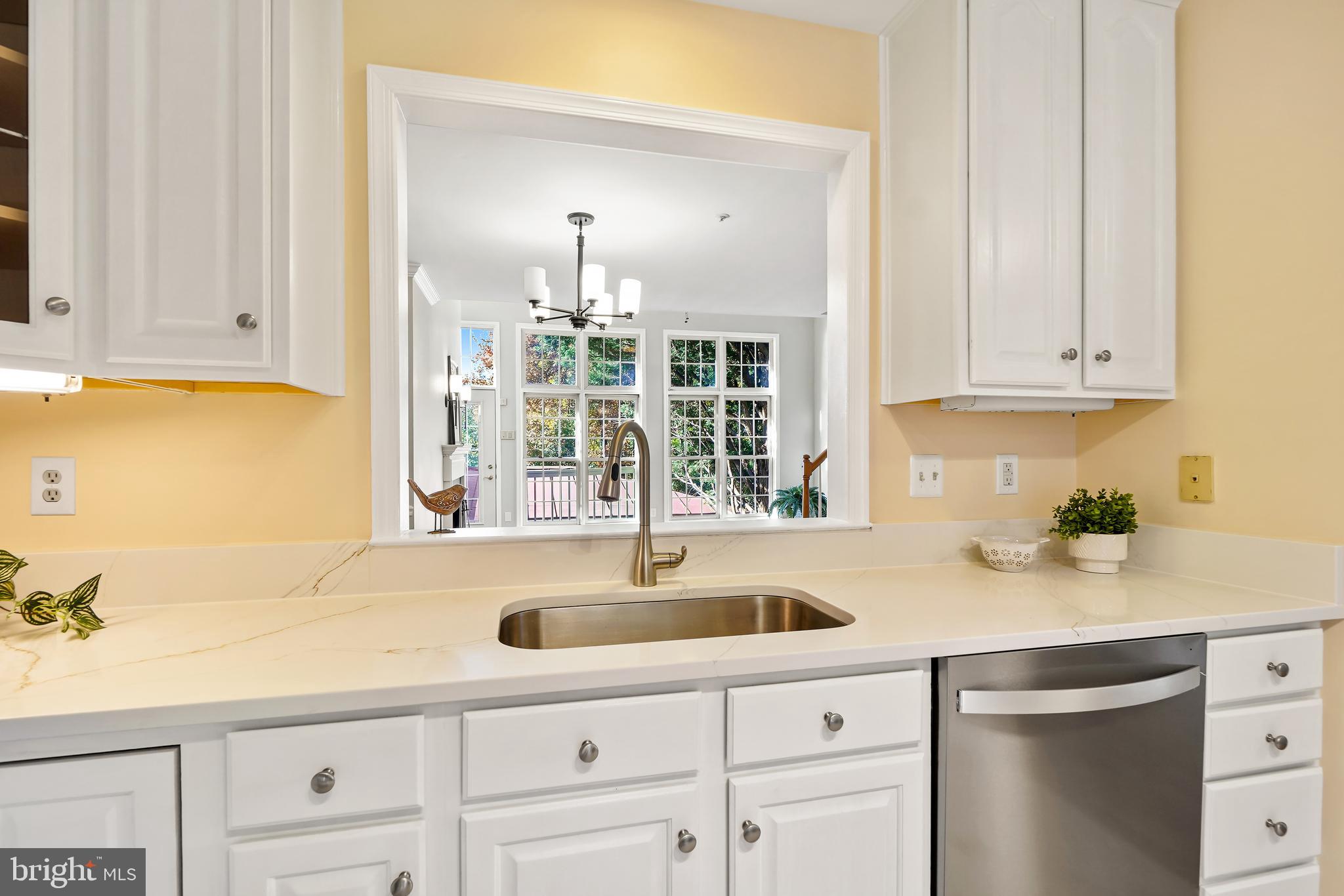 114 Hart Road Gaithersburg, MD 20878 - Photo 9 of 38