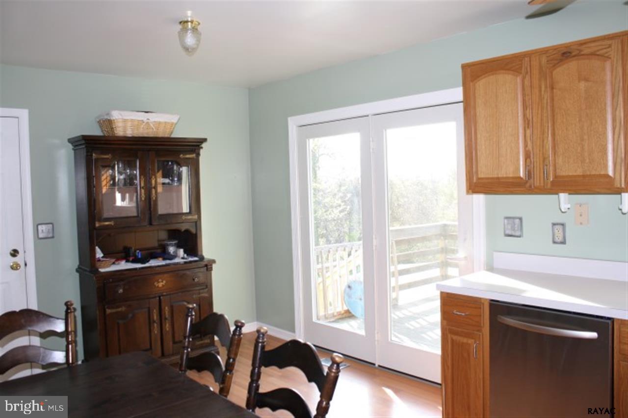 211 East Ridge Road Dillsburg, PA 17019 - Photo 3 of 17