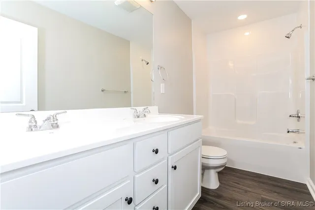 $1,885 | 2059 North Sarah Drive, Jeffersonville, IN 47130