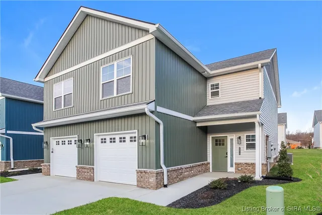 $1,885 | 2059 North Sarah Drive, Jeffersonville, IN 47130