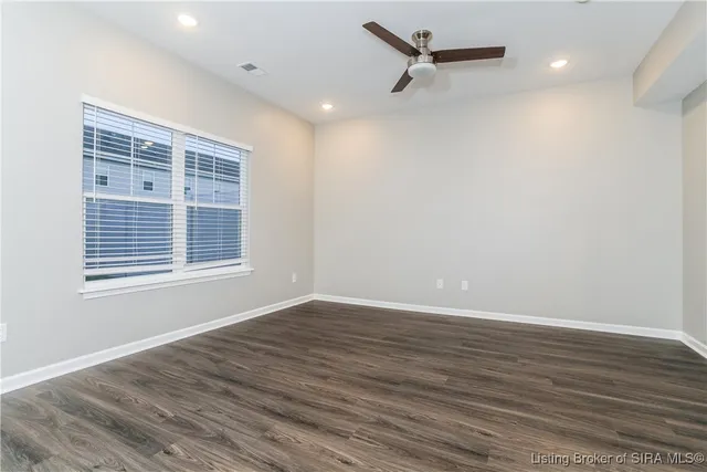 $1,885 | 2059 North Sarah Drive, Jeffersonville, IN 47130