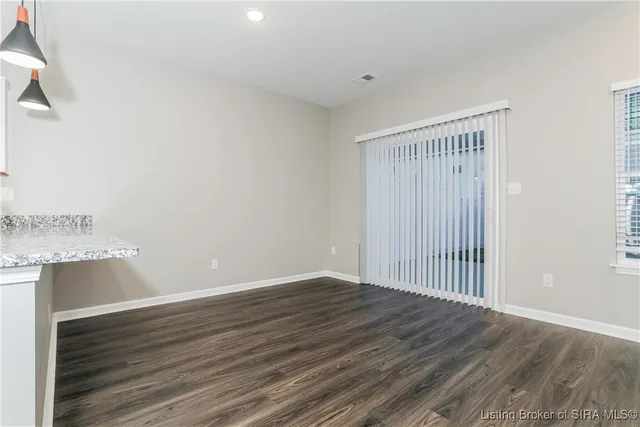 $1,885 | 2059 North Sarah Drive, Jeffersonville, IN 47130