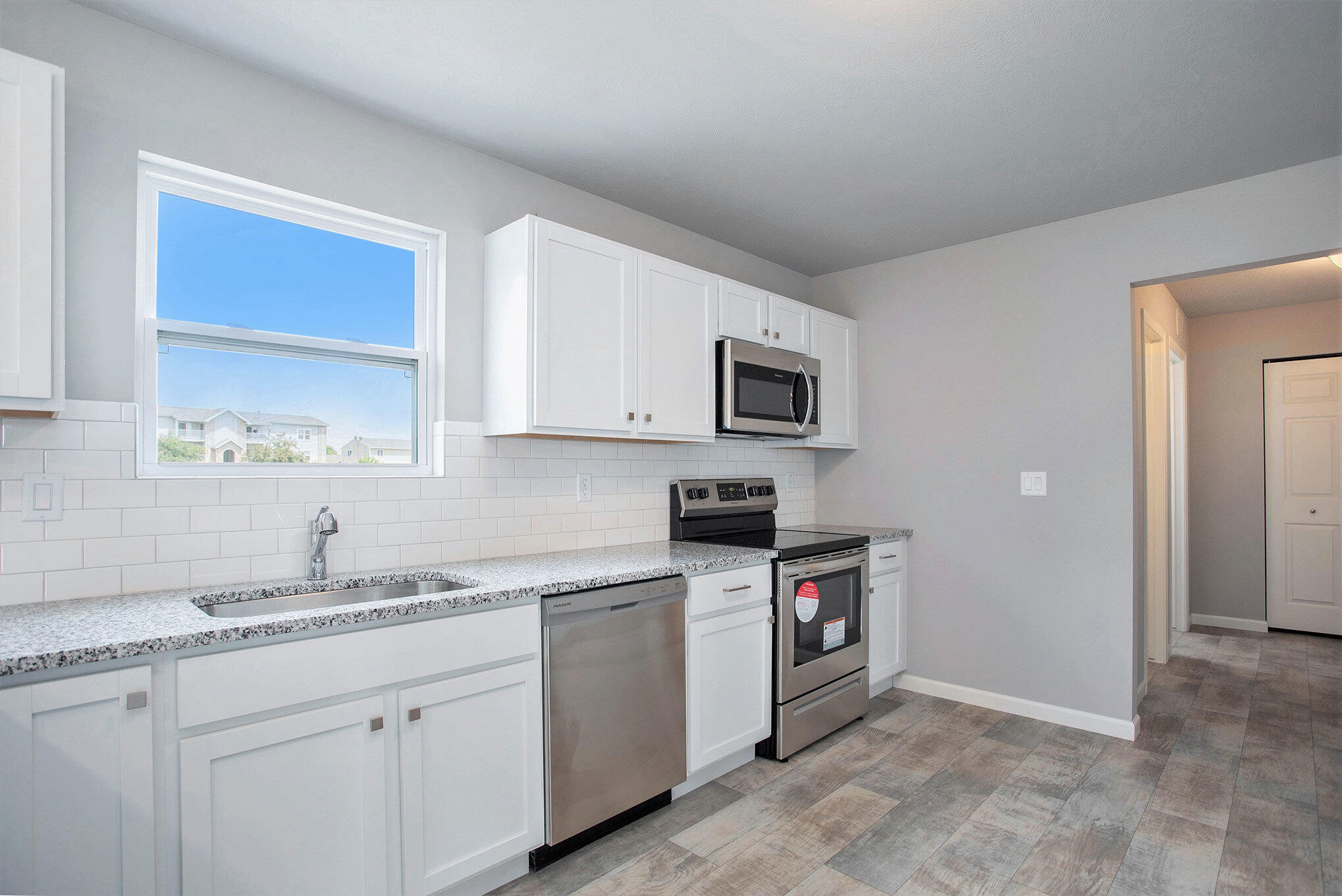 58700 Pond View Lane Three Rivers, MI 49093 - Photo 9 of 32 RSM17A-i1810-Kitchen4